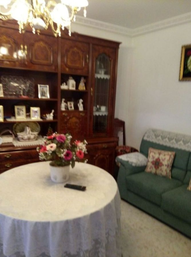 For sale of house in Fuentes de Oñoro