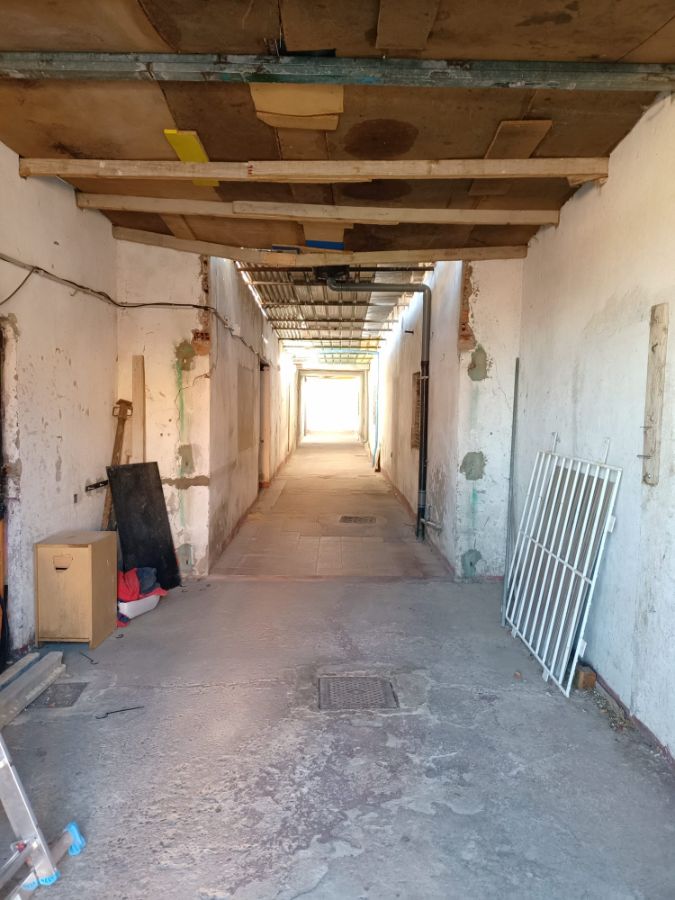 For sale of industrial plant/warehouse in Cabrerizos