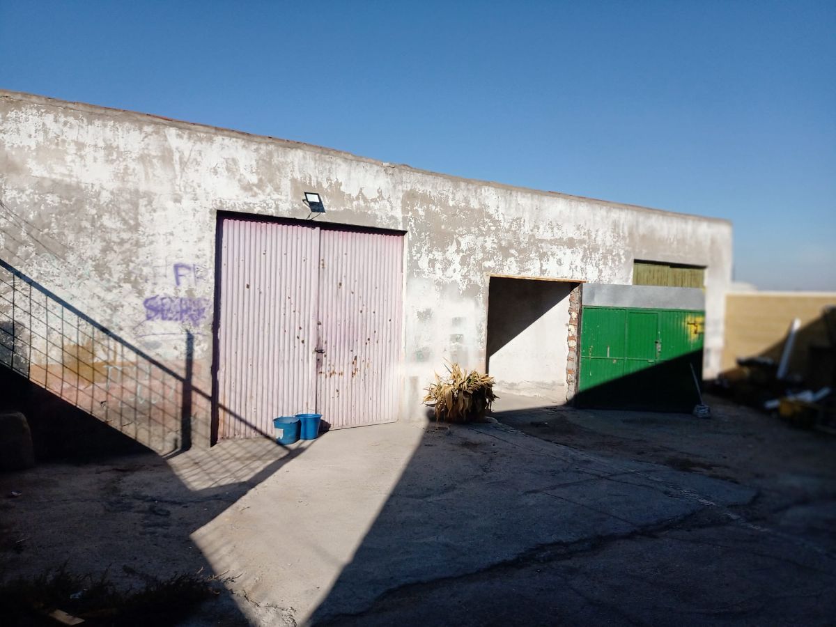 For sale of industrial plant/warehouse in Cabrerizos