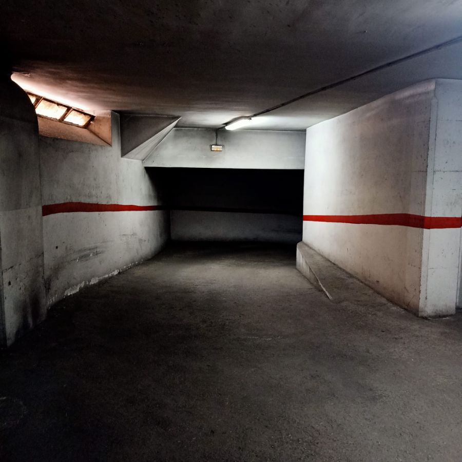 For sale of garage in Salamanca