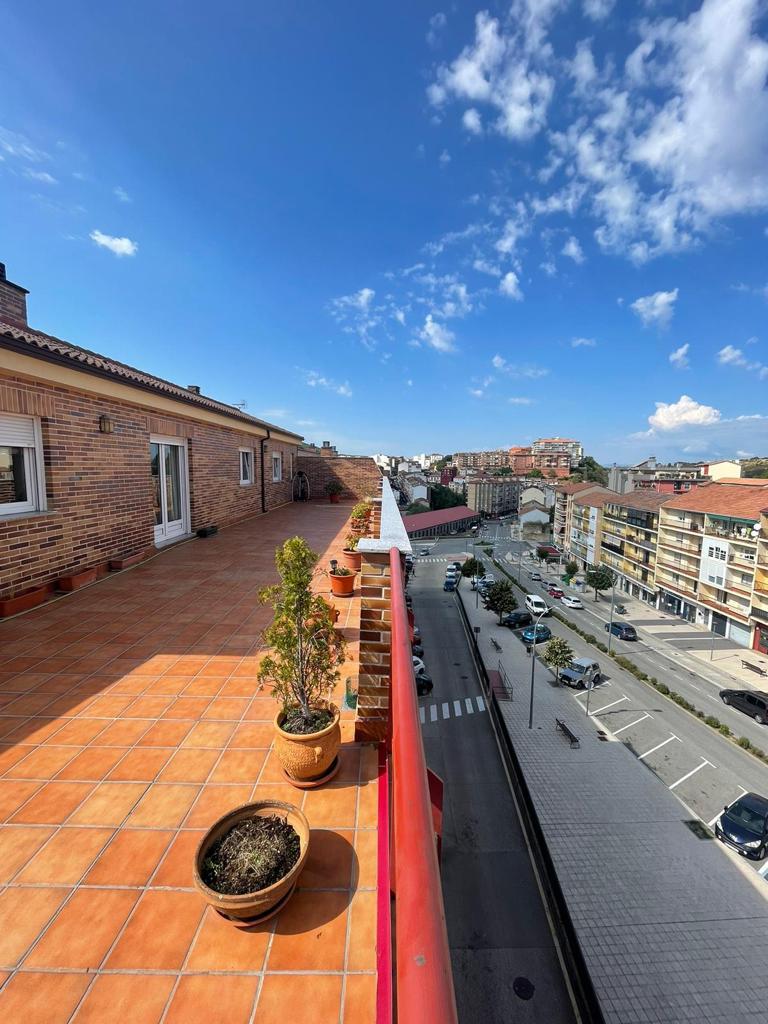 For sale of penthouse in Béjar