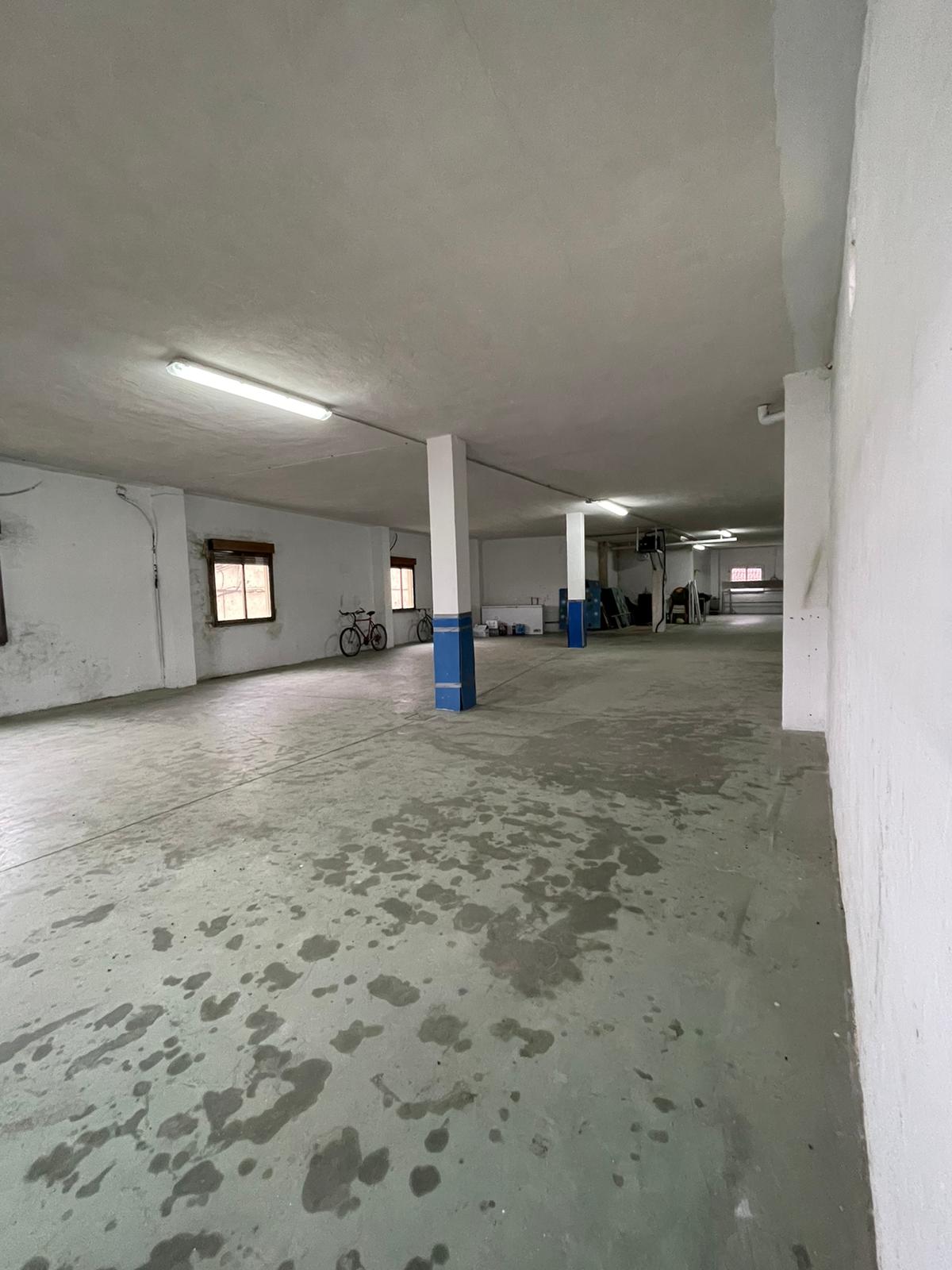 For sale of industrial plant/warehouse in Vallejera de Riofrío