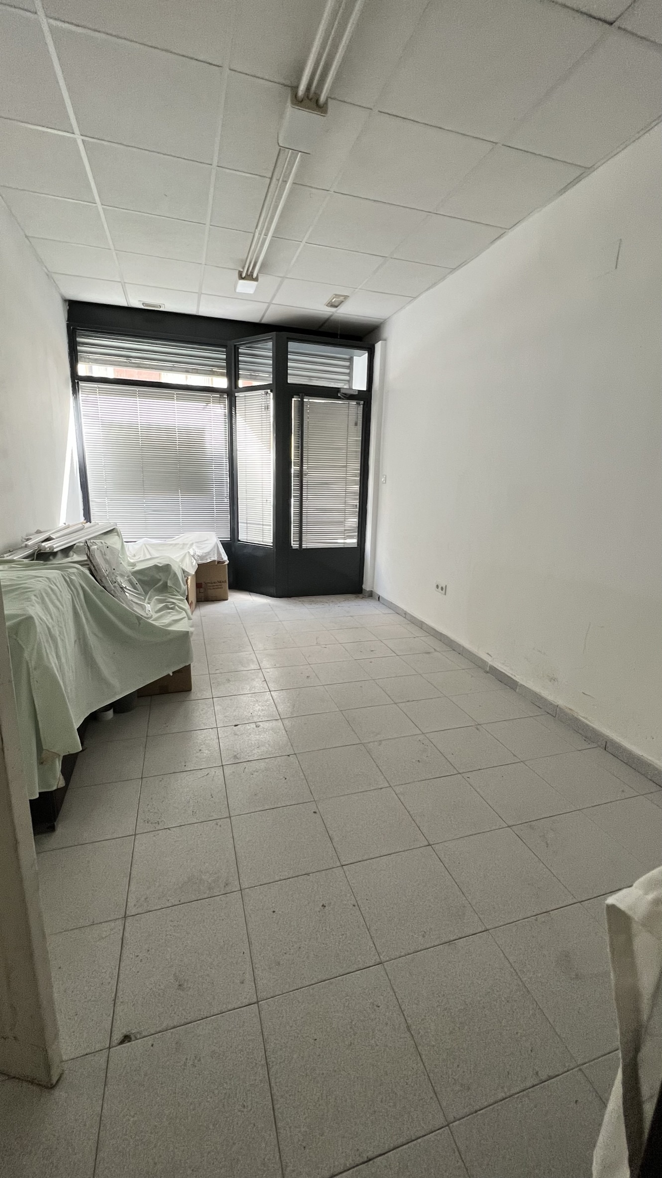 For rent of commercial in Salamanca