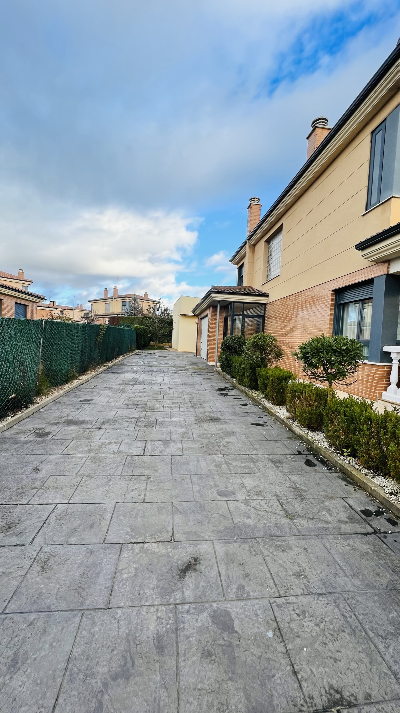 For sale of chalet in La Vellés