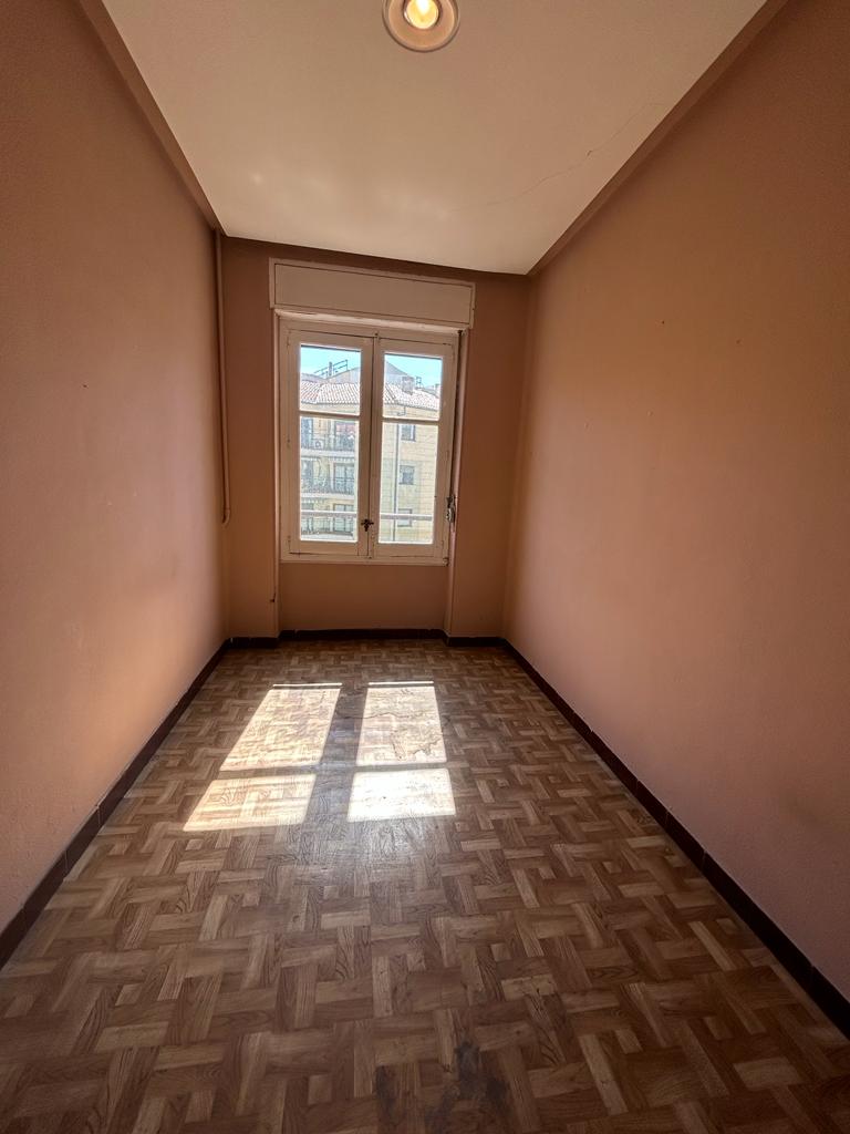For sale of flat in Salamanca