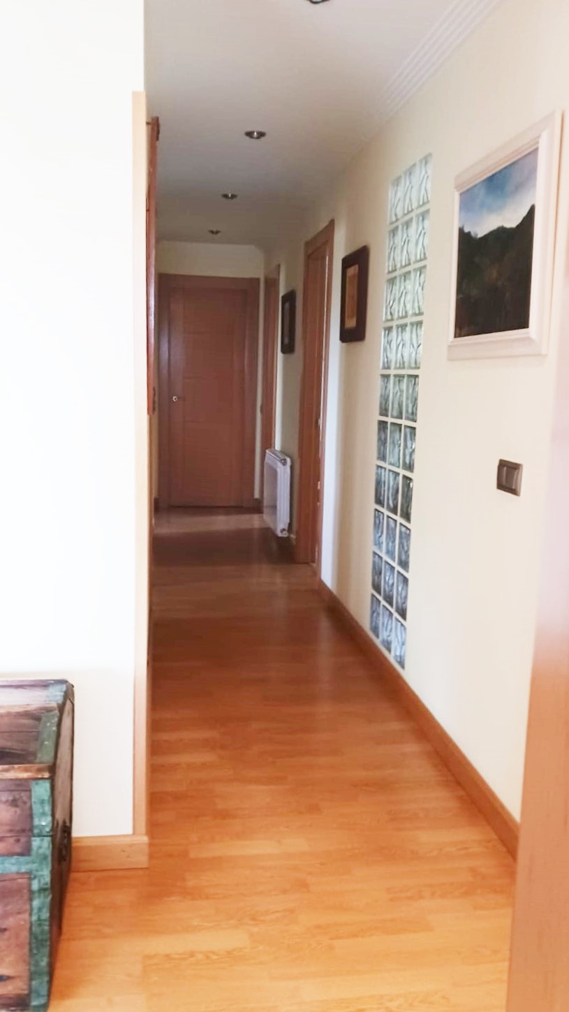 For sale of chalet in Villamayor