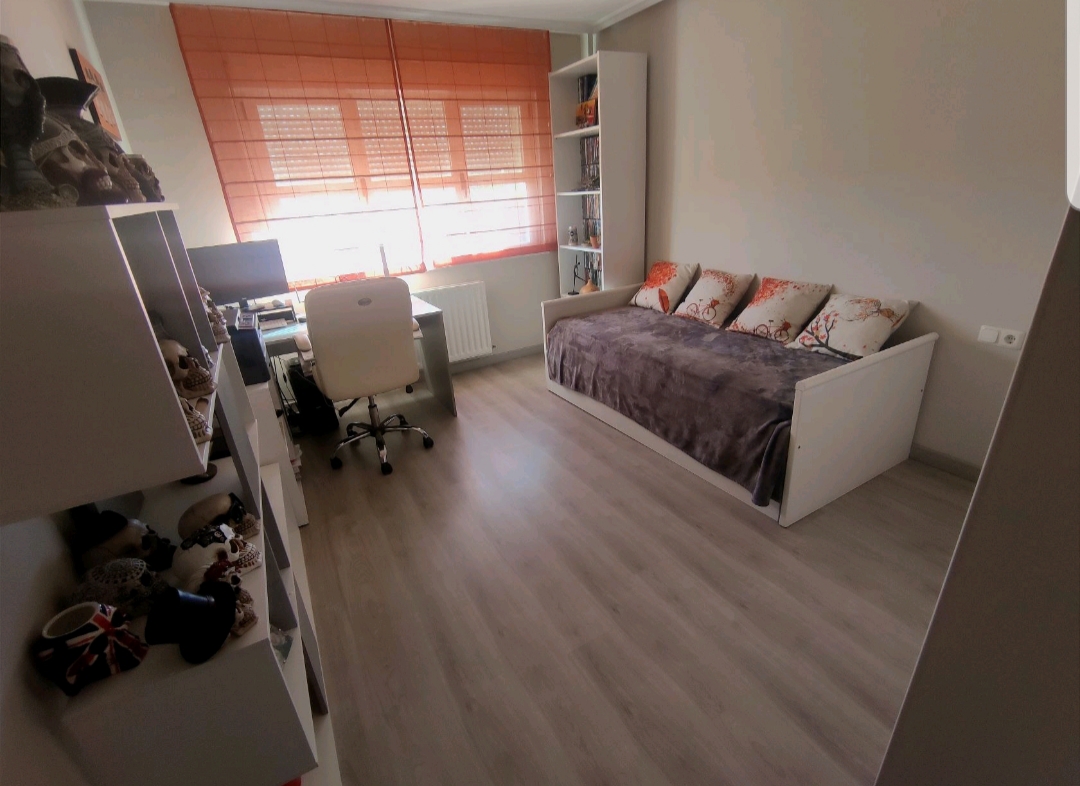 For sale of chalet in Villares de la Reina