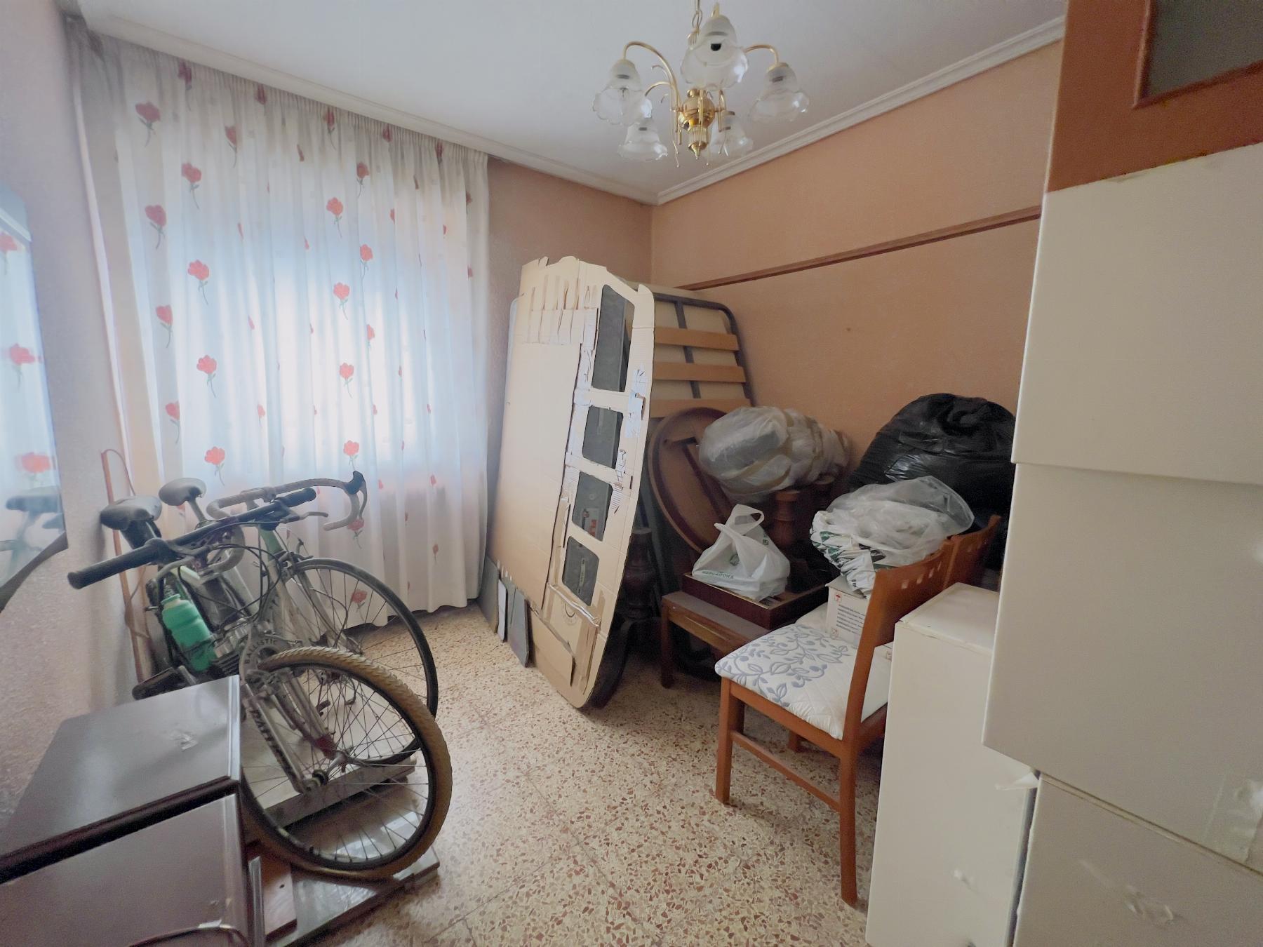 For sale of house in Salamanca