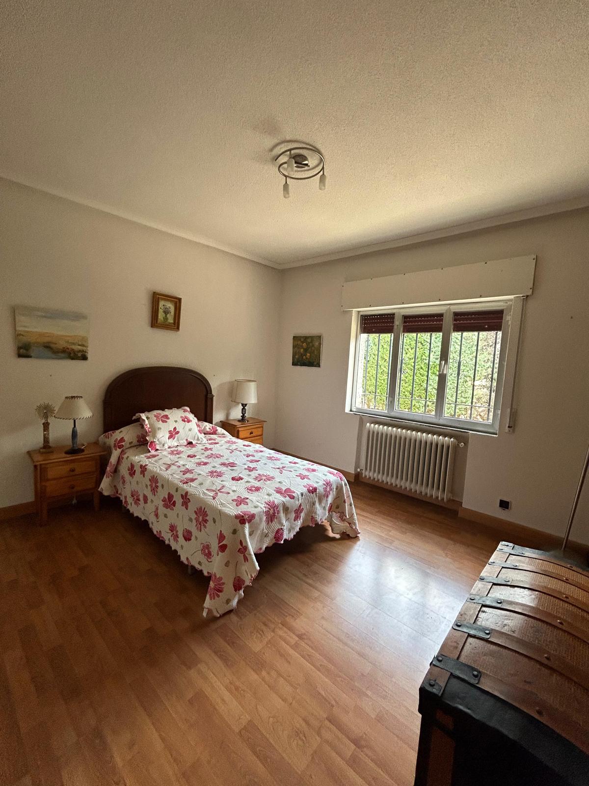 For sale of chalet in Santa Marta de Tormes