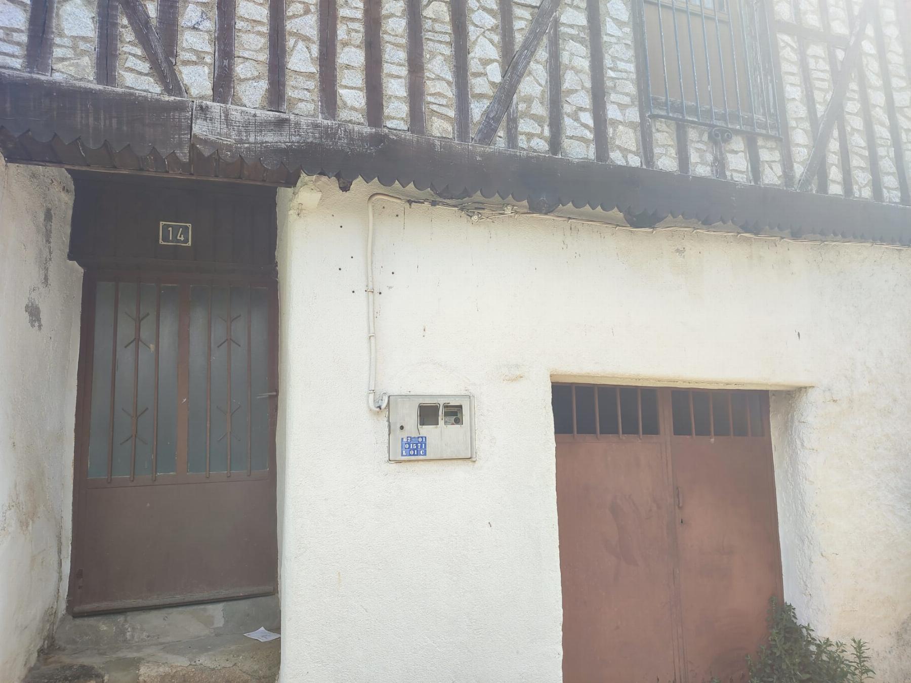 For sale of house in Sotoserrano