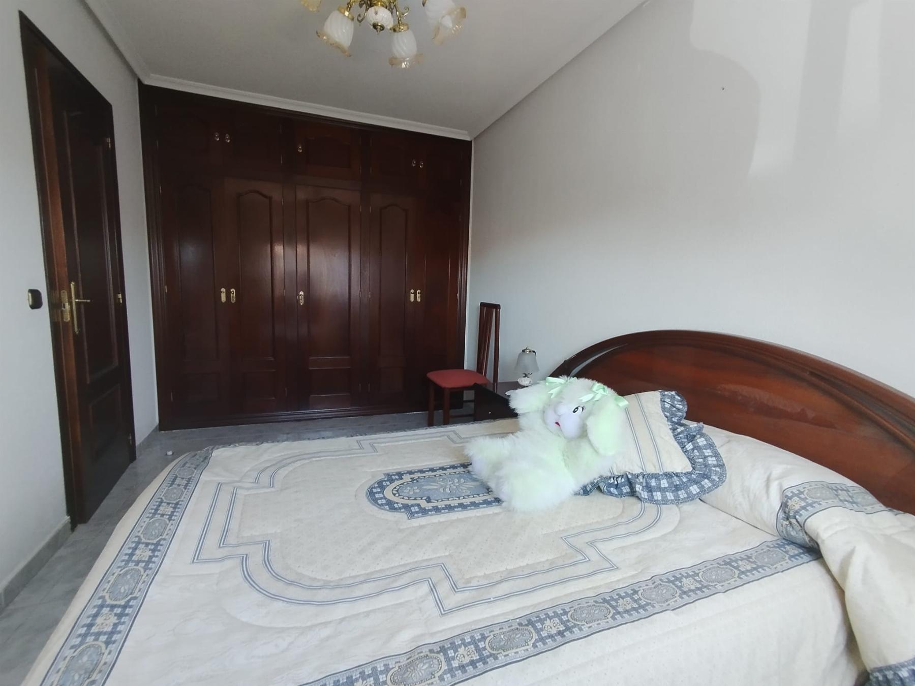 For sale of house in Cabrerizos