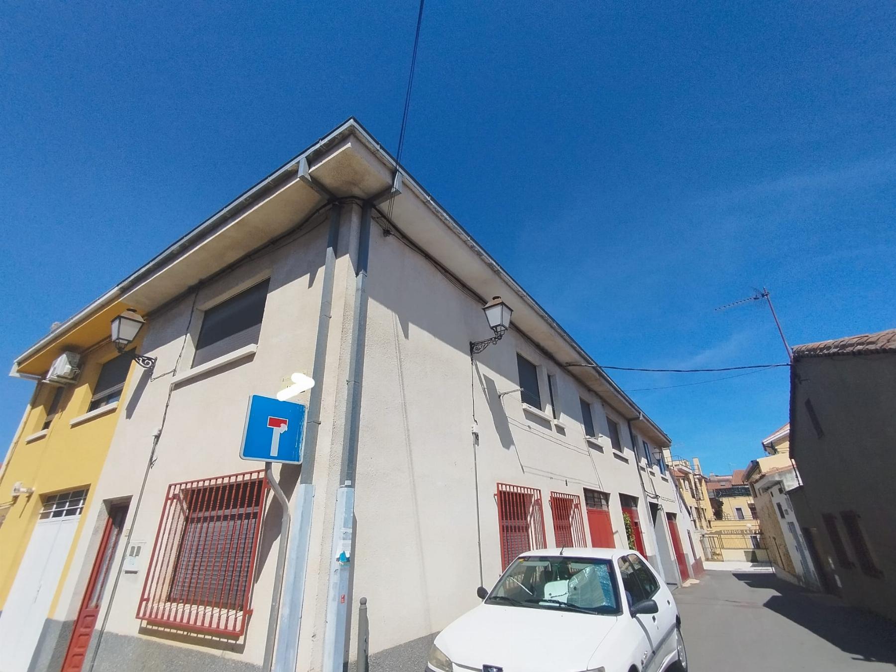 For sale of house in Cabrerizos
