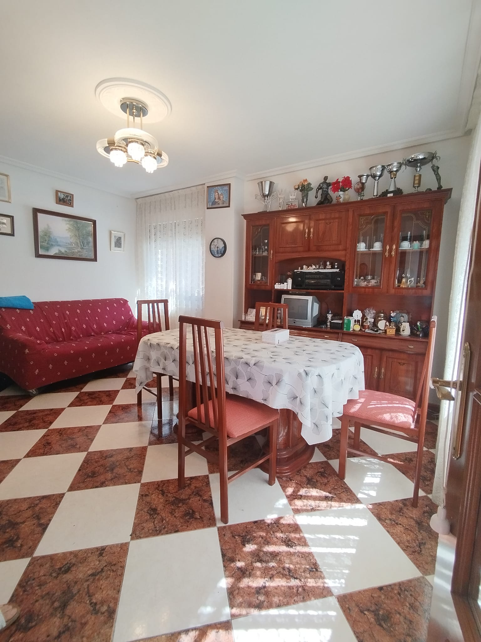 For sale of house in Cabrerizos