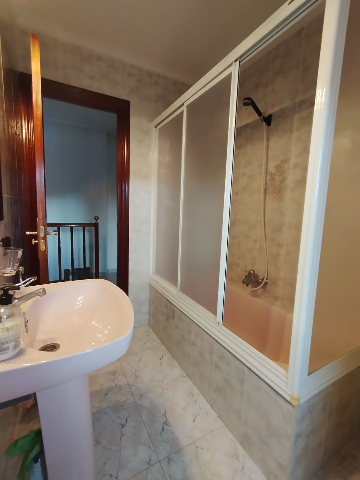 For sale of house in Cabrerizos