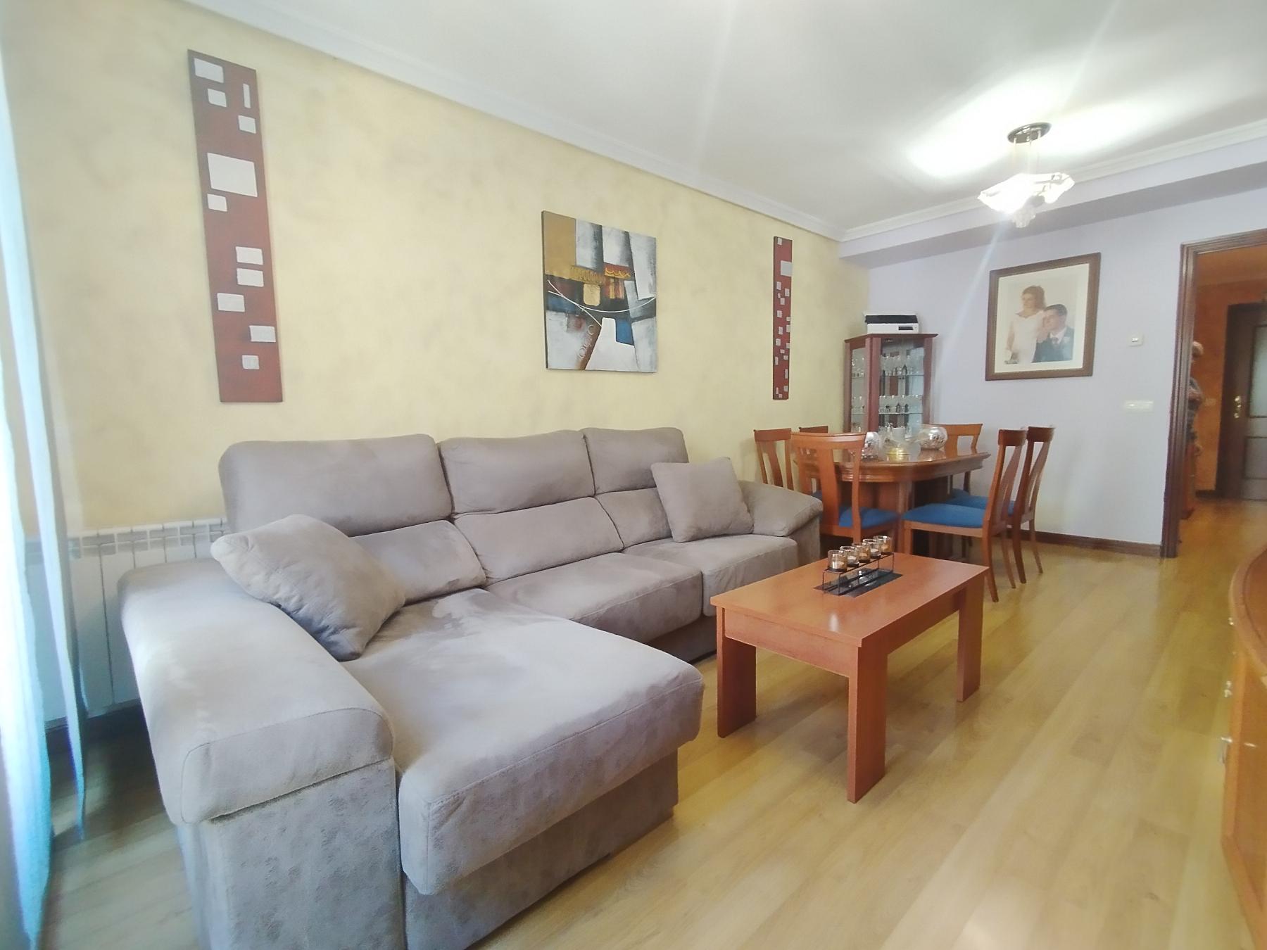 Venta de piso en Villamayor
