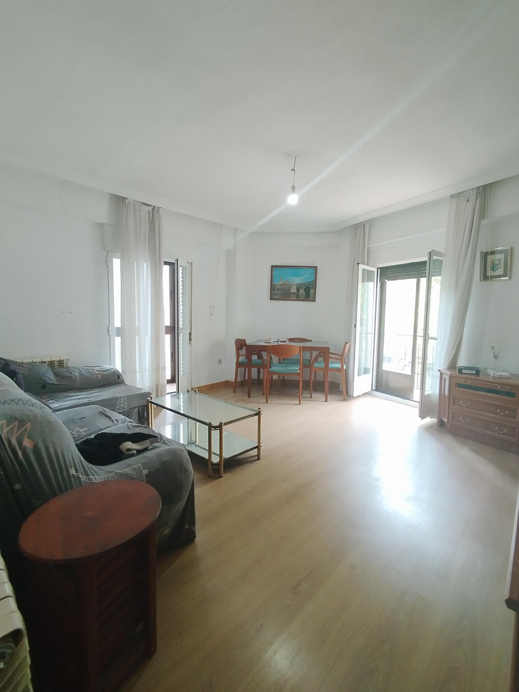 For sale of flat in Salamanca