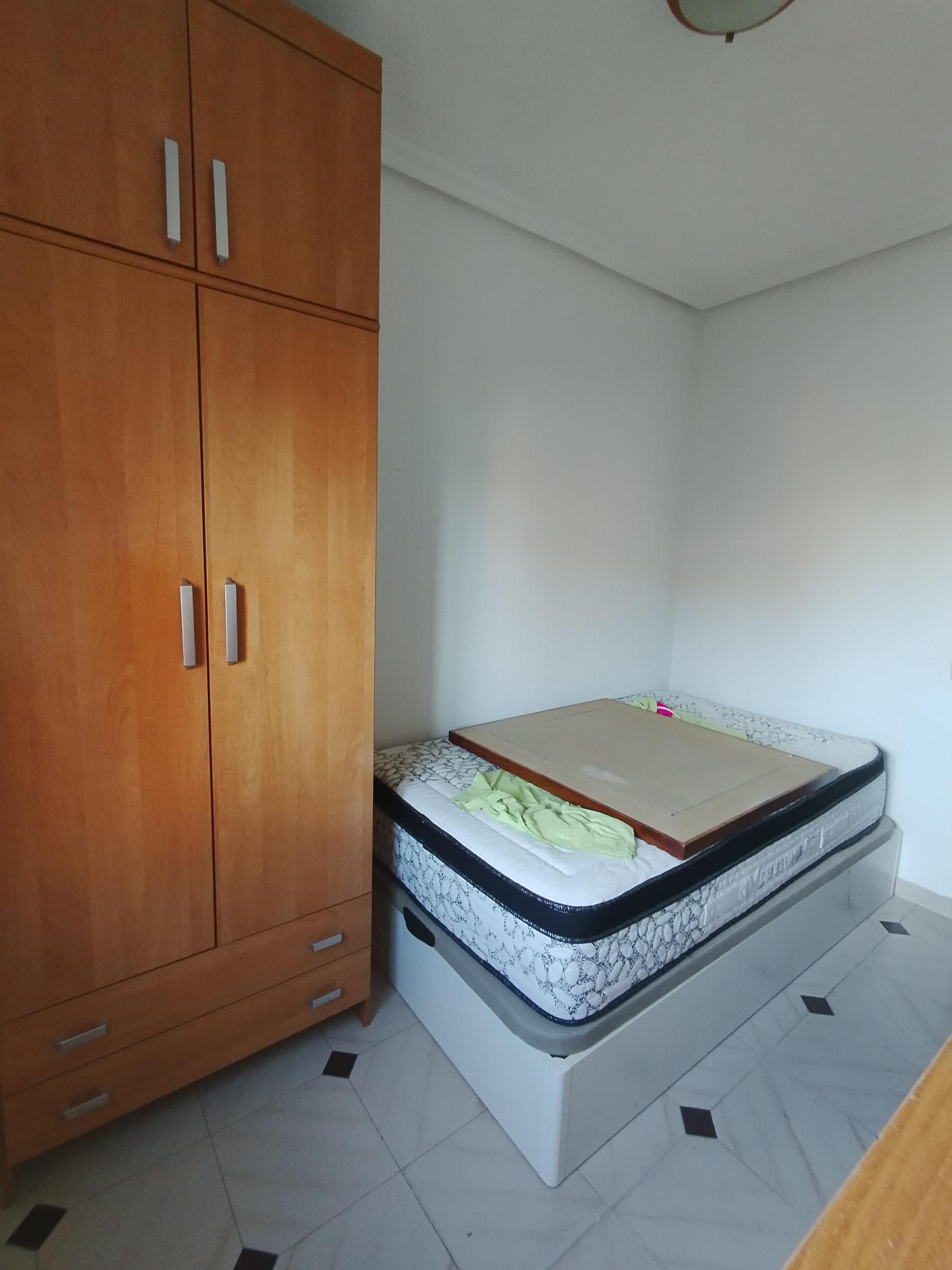 For sale of flat in Salamanca