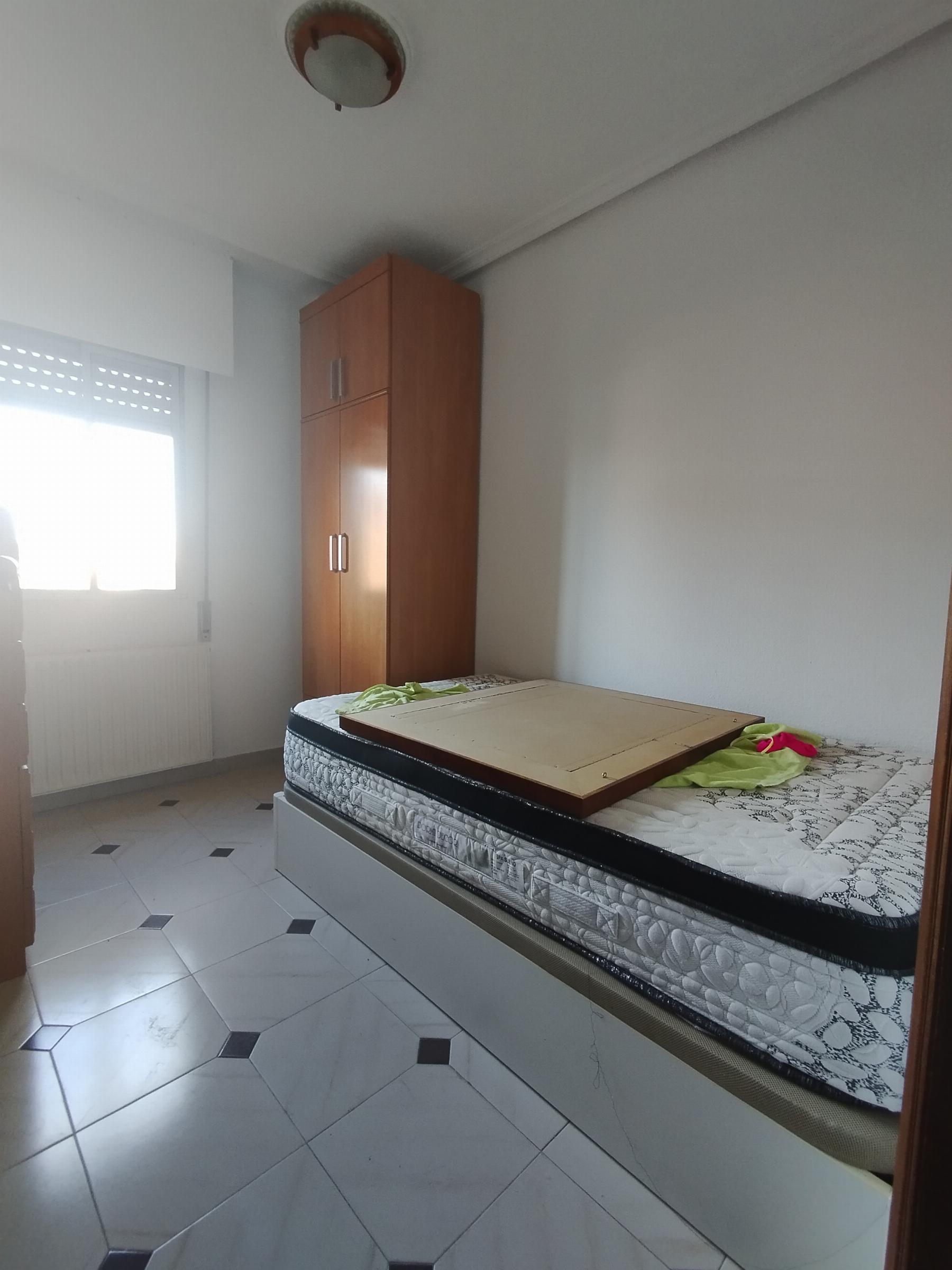 For sale of flat in Salamanca