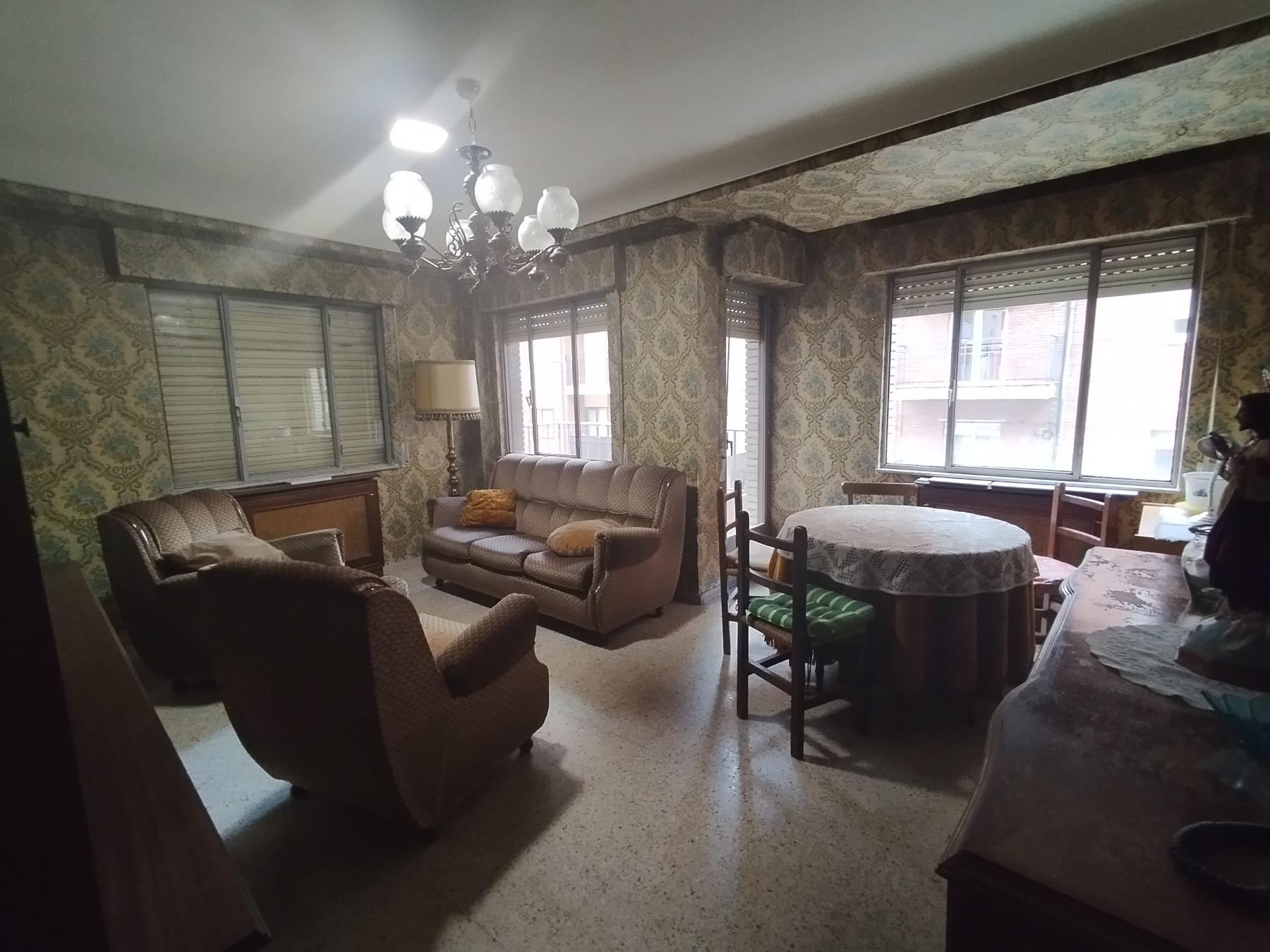 For sale of flat in Salamanca