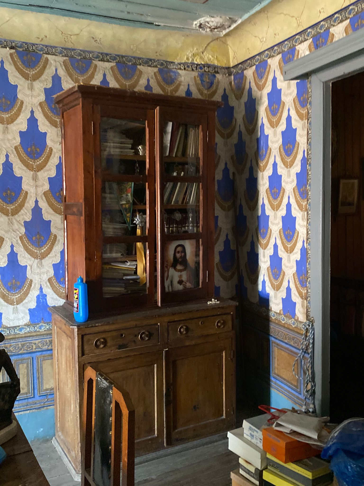 For sale of house in La Maya