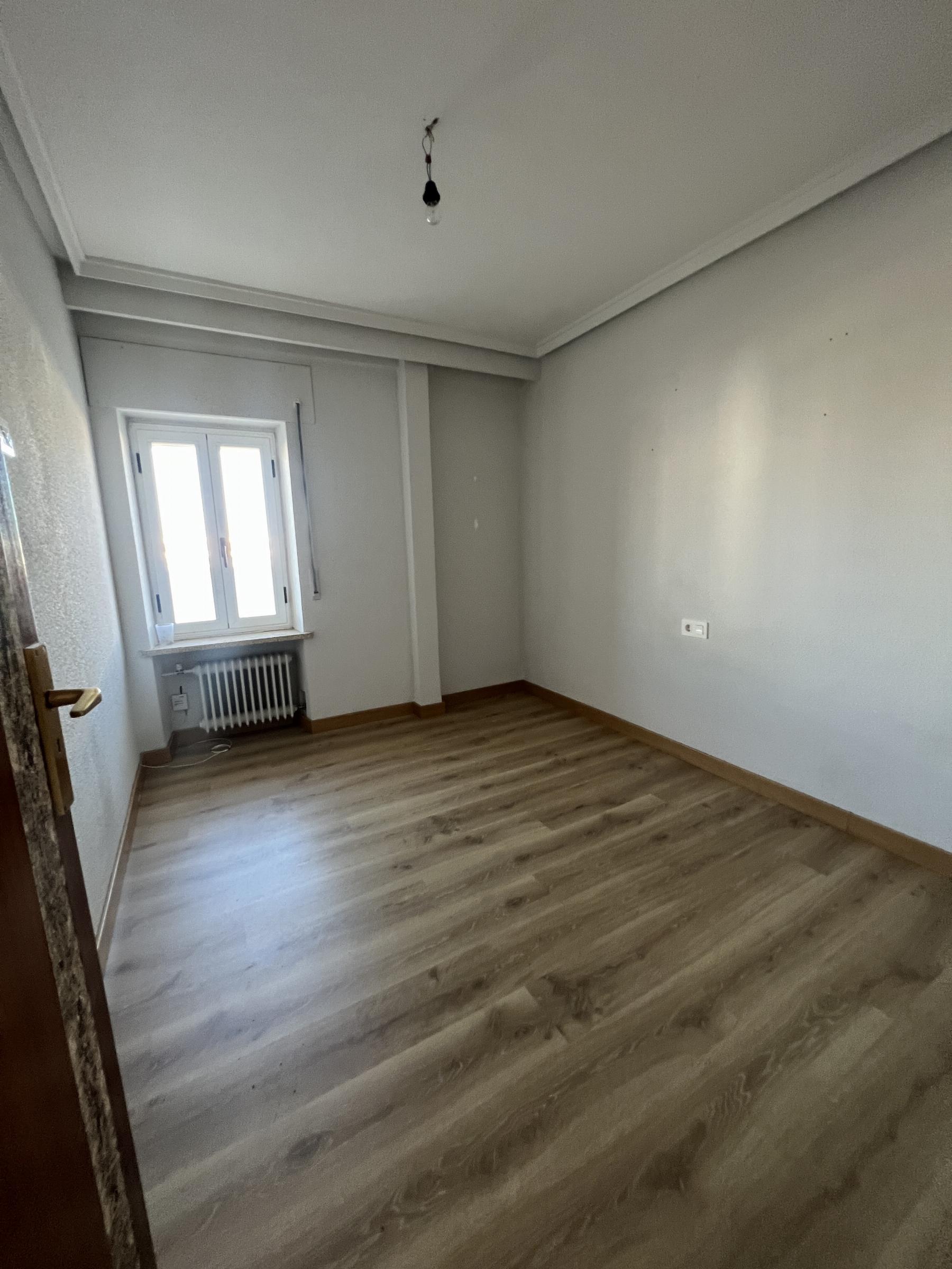 For sale of penthouse in Salamanca