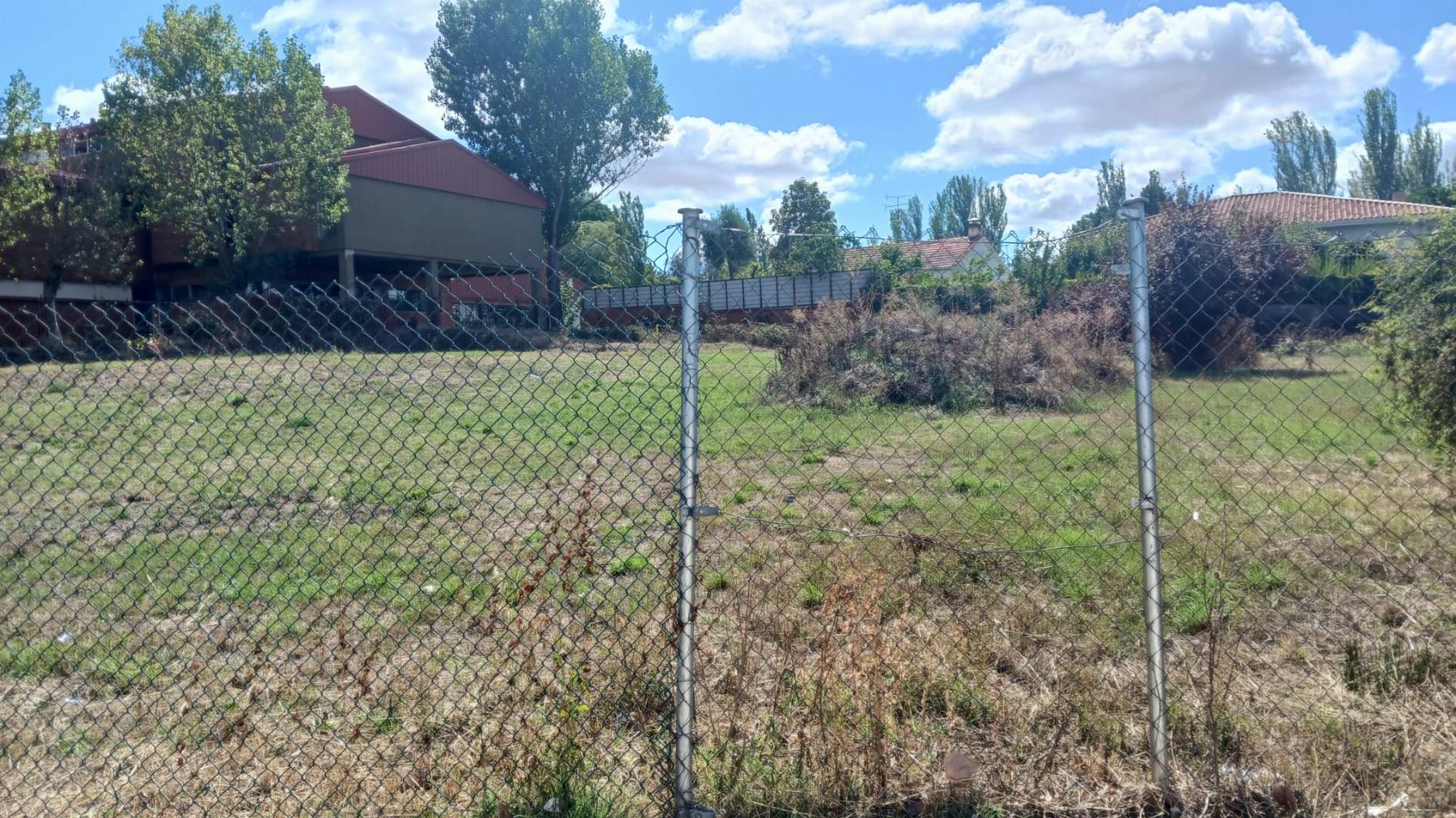 For sale of land in Santa Marta de Tormes