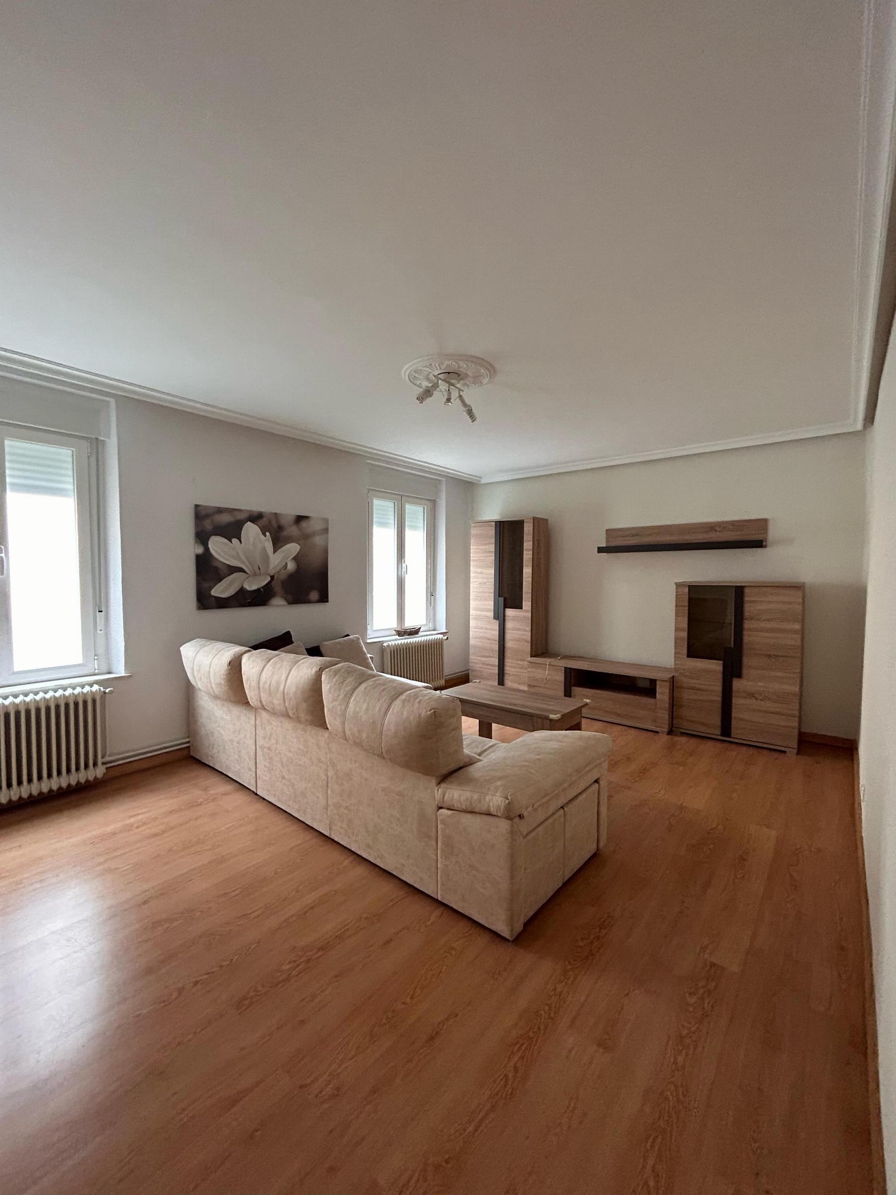 For sale of flat in Salamanca