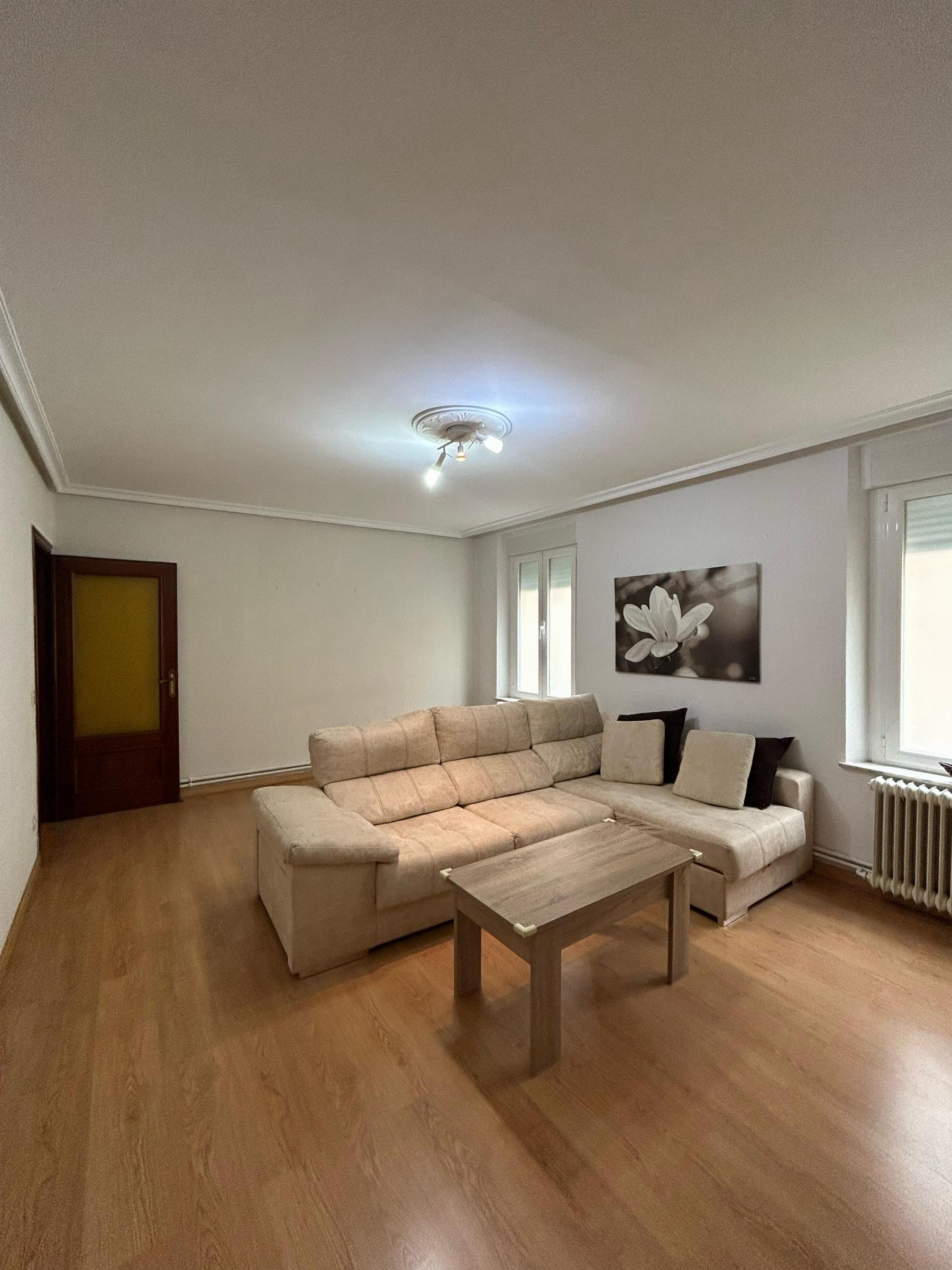 For sale of flat in Salamanca