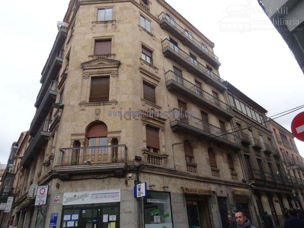 For sale of flat in Salamanca