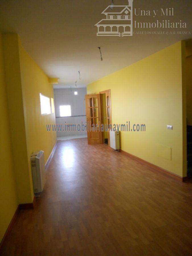 For sale of flat in Salamanca