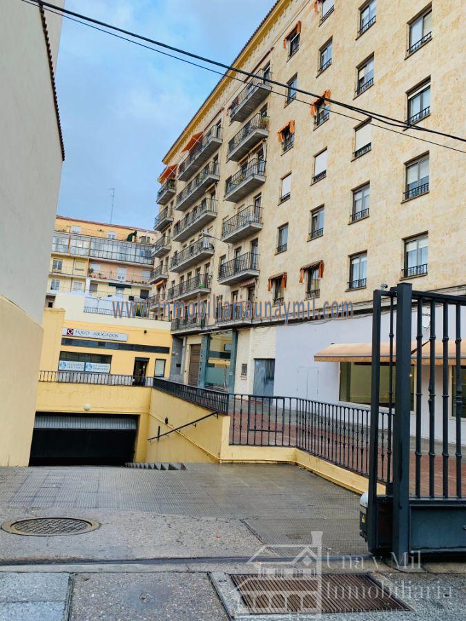 Venda de garagem em Salamanca