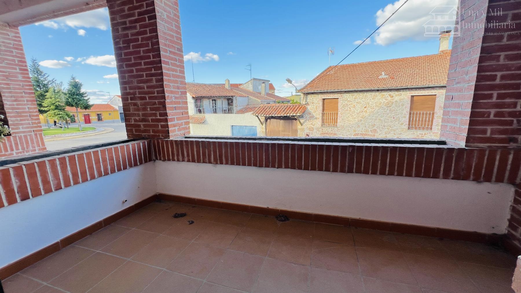 For sale of chalet in Calvarrasa de Arriba