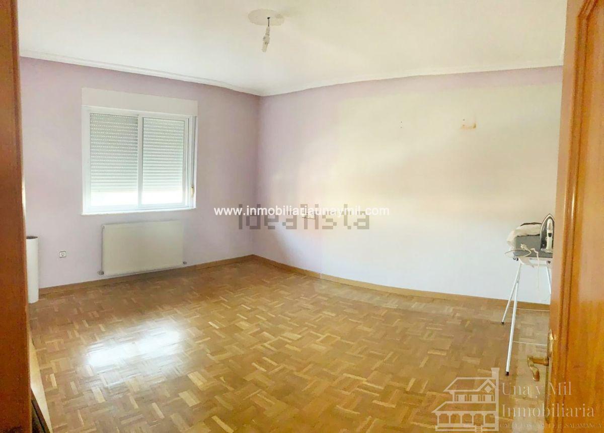 Til salg fra chalet i Villarmayor