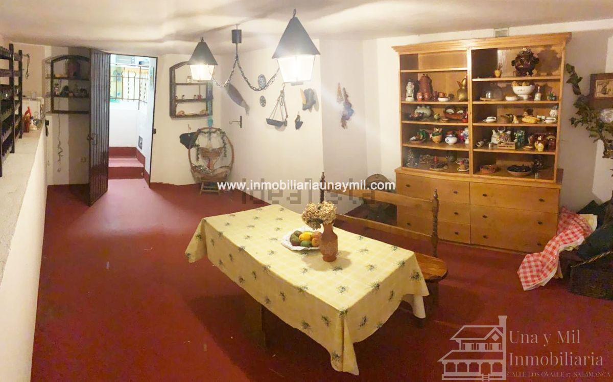 Til salg fra chalet i Villarmayor