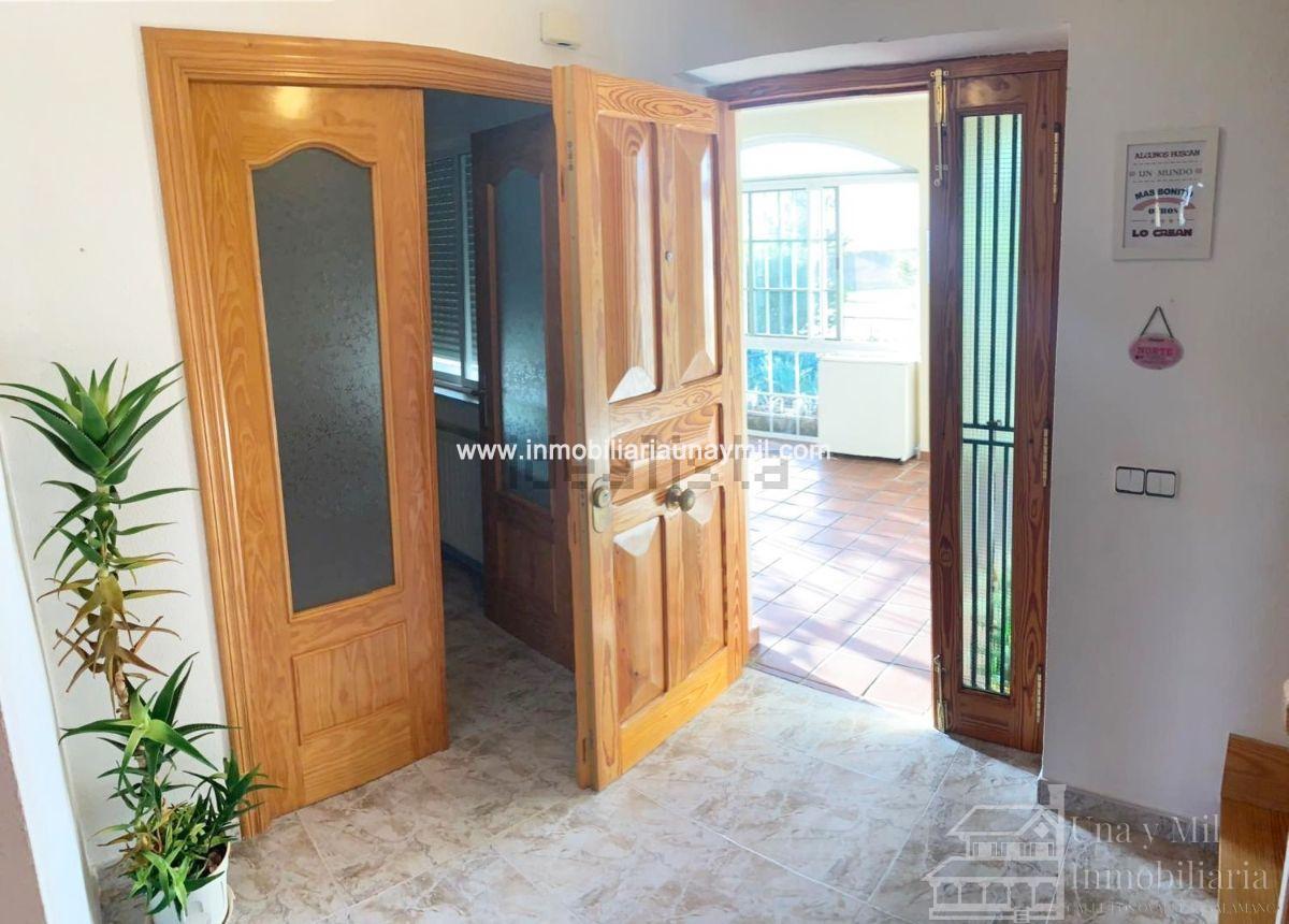 Til salg fra chalet i Villarmayor