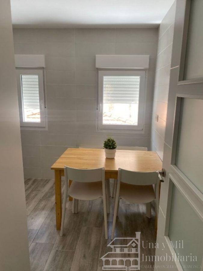 تأجير من أرضية في Salamanca