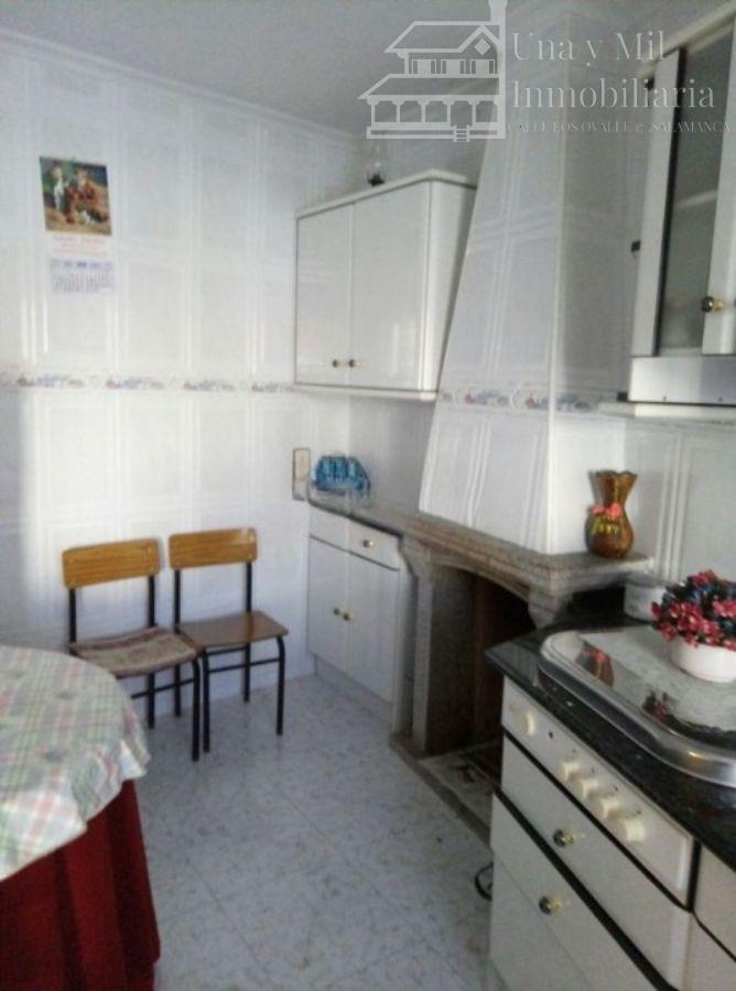 For sale of house in Fuentes de Oñoro