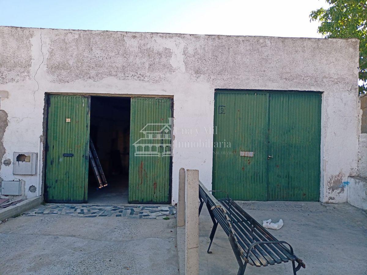 For sale of industrial plant/warehouse in Cabrerizos