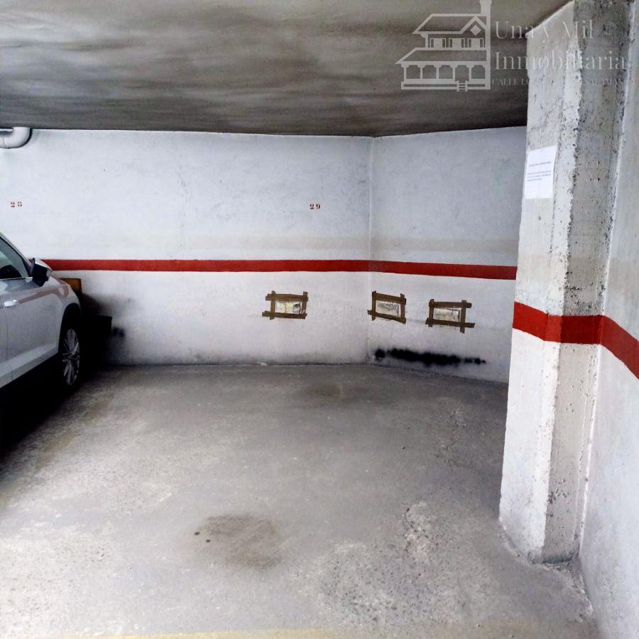 For sale of garage in Salamanca