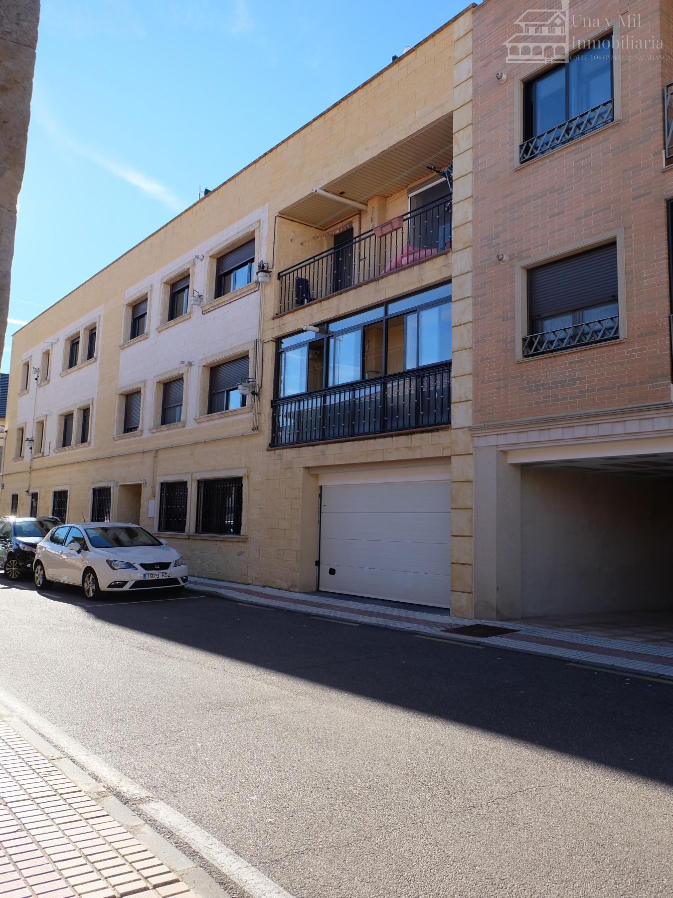 For sale of flat in Castellanos de Moriscos