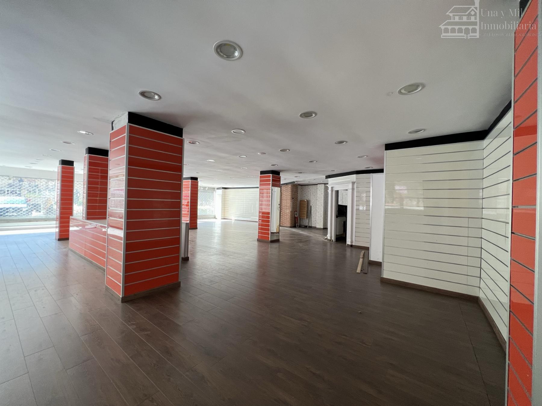 For rent of commercial in Salamanca