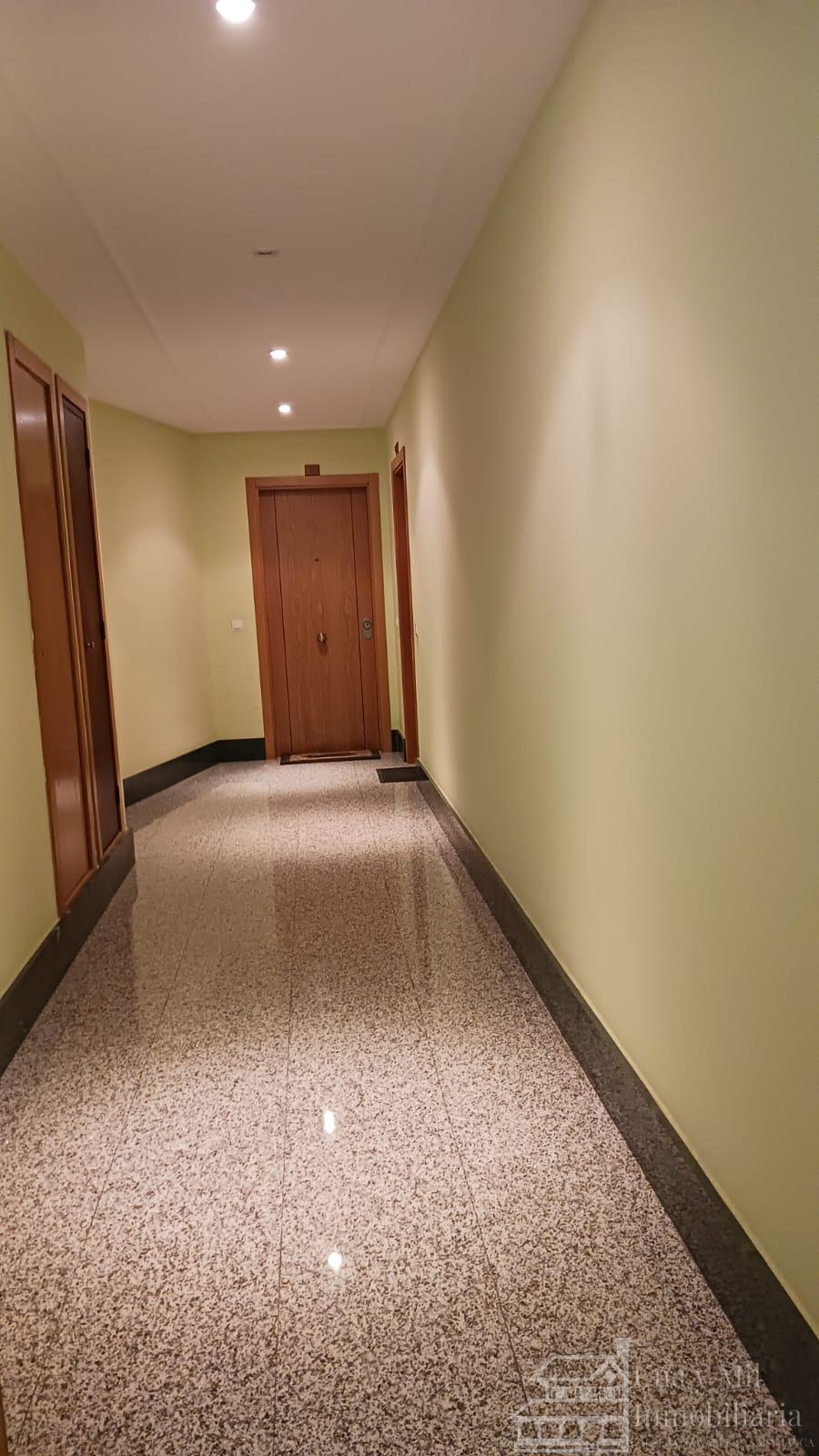 Eladás ból/ből lakás ban/ben Villamayor