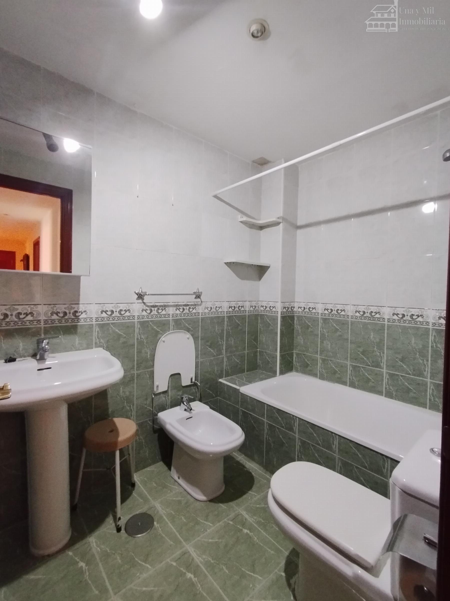 For sale of flat in Salamanca