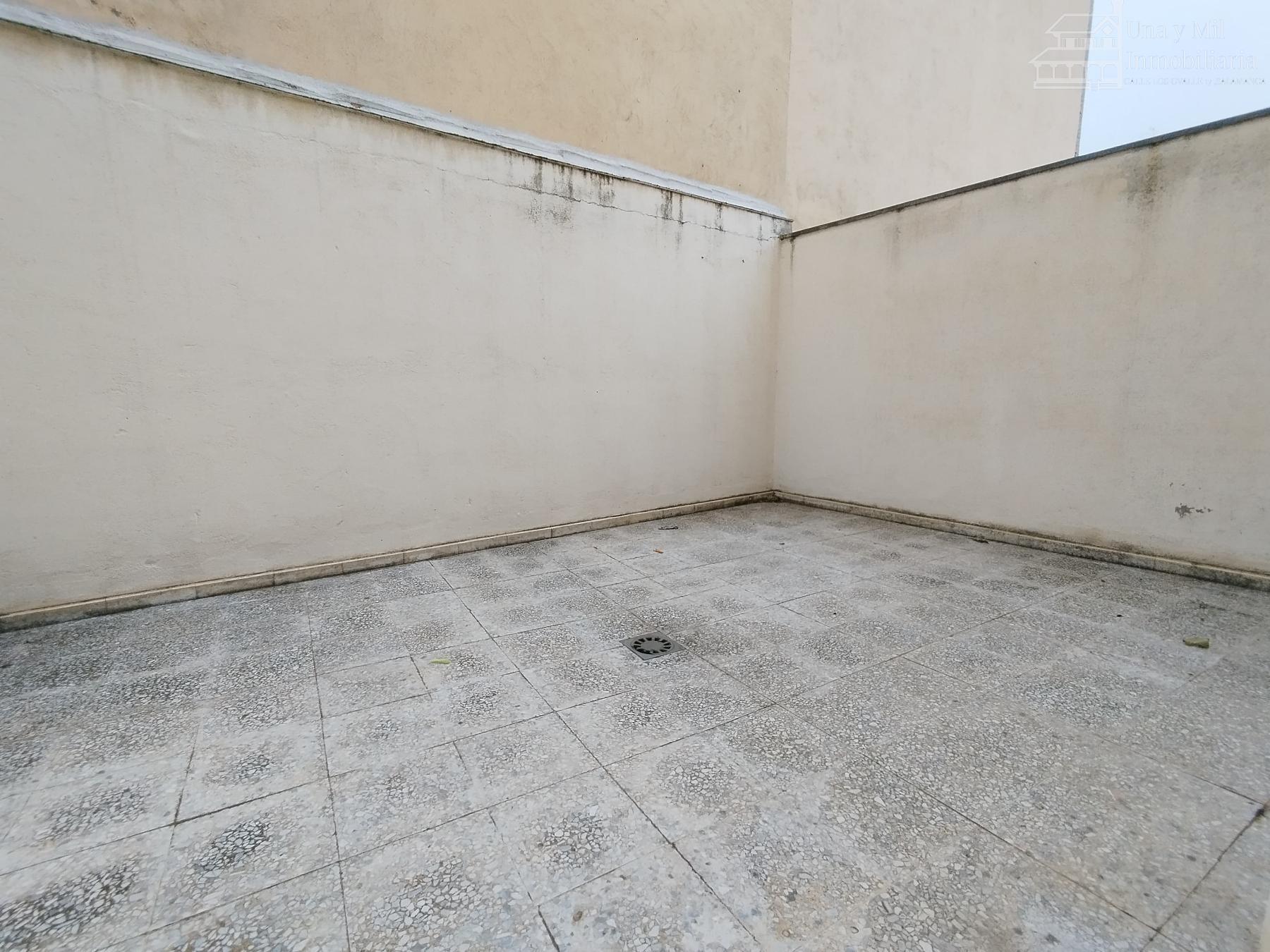 For sale of flat in Salamanca