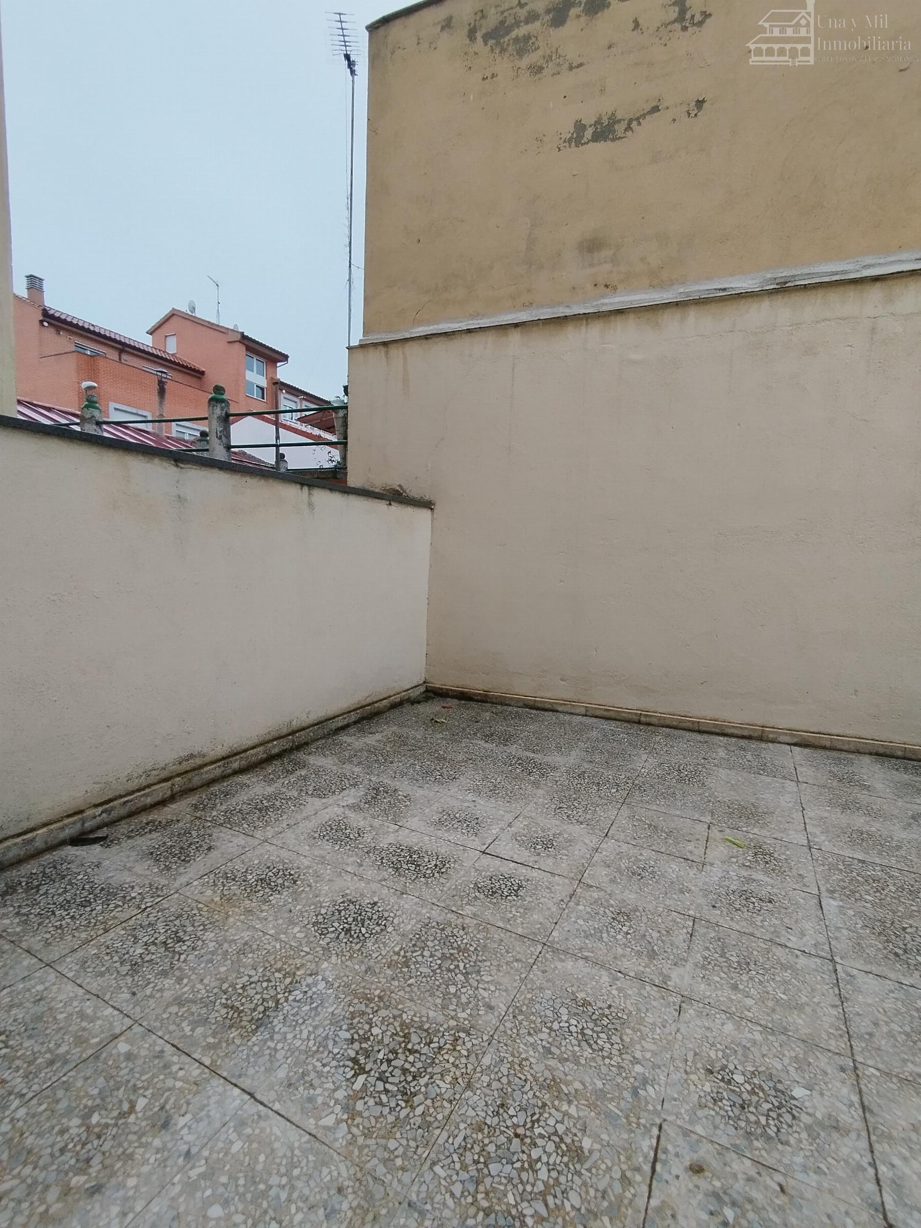 For sale of flat in Salamanca