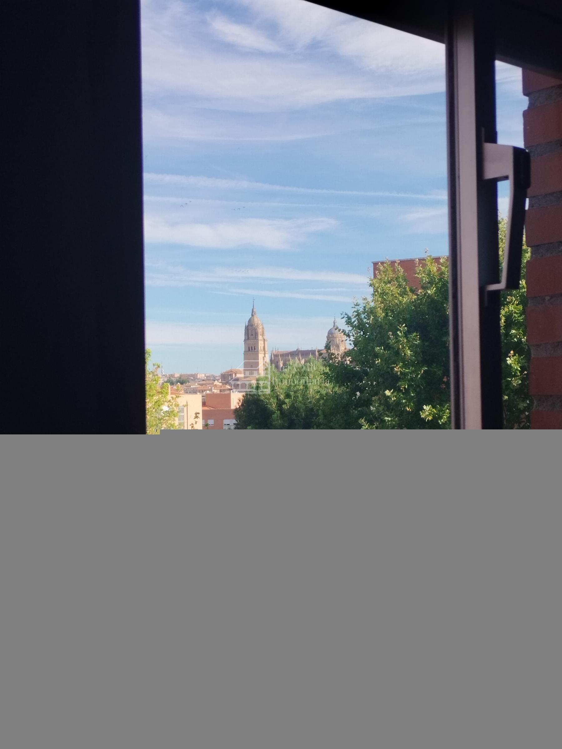 For sale of flat in Salamanca
