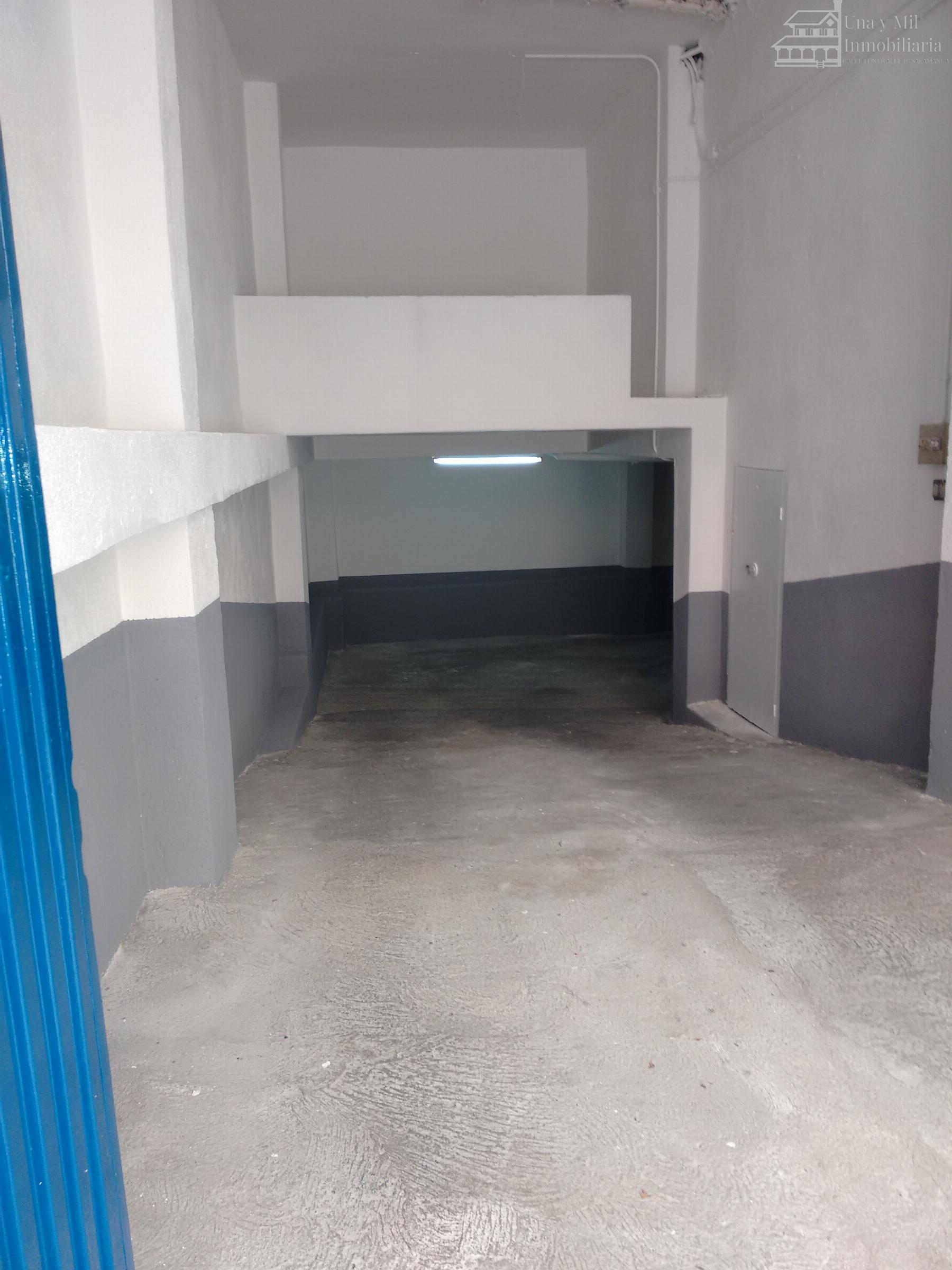 For sale of commercial in Salamanca