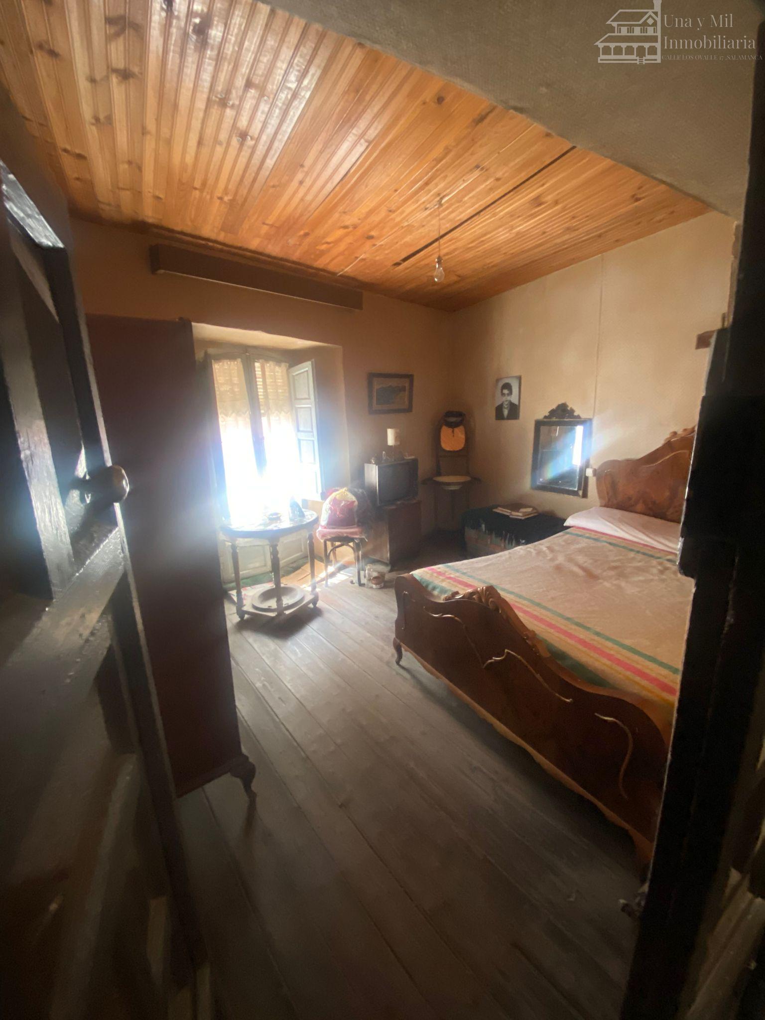 For sale of house in La Maya