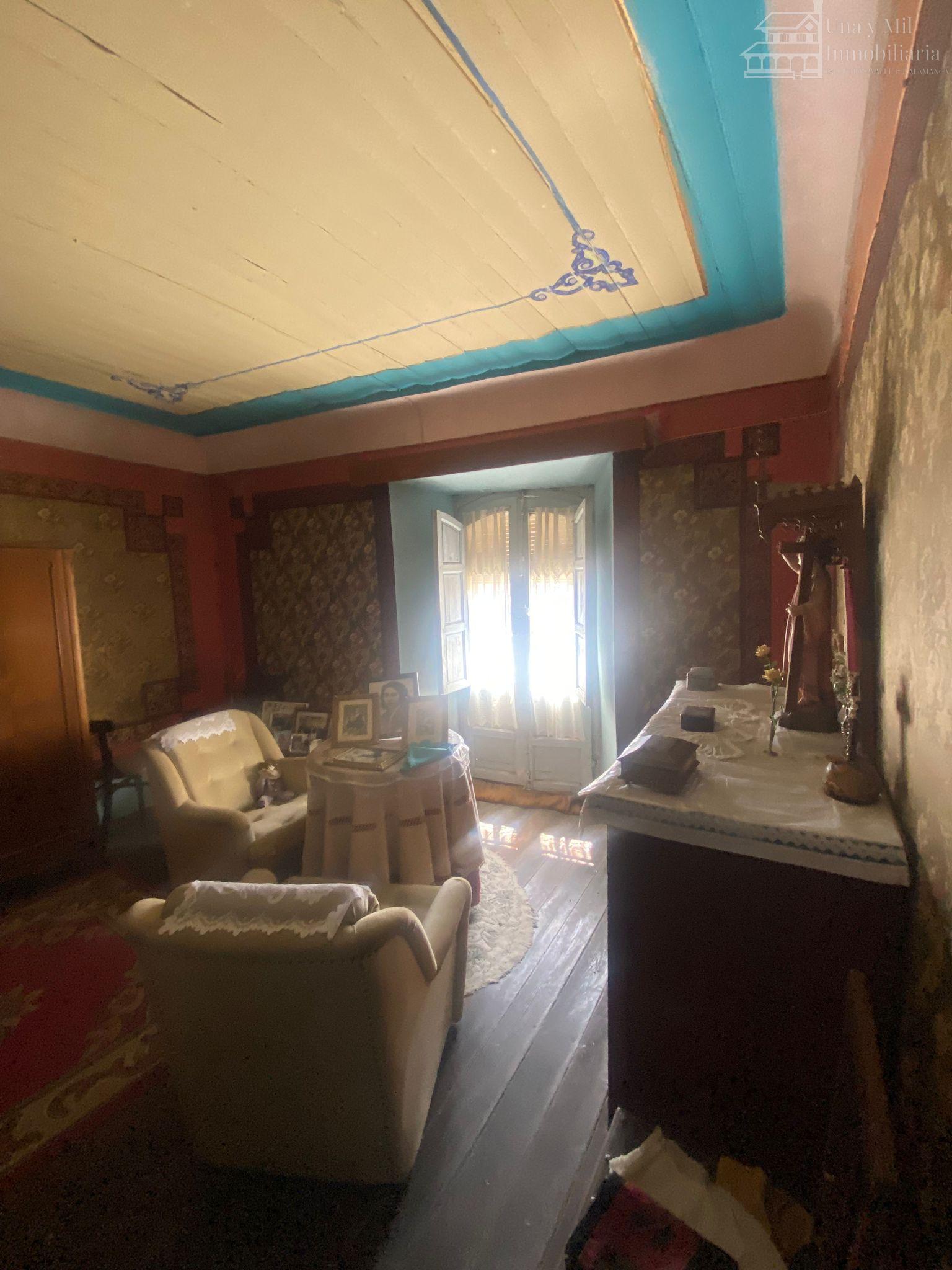 For sale of house in La Maya