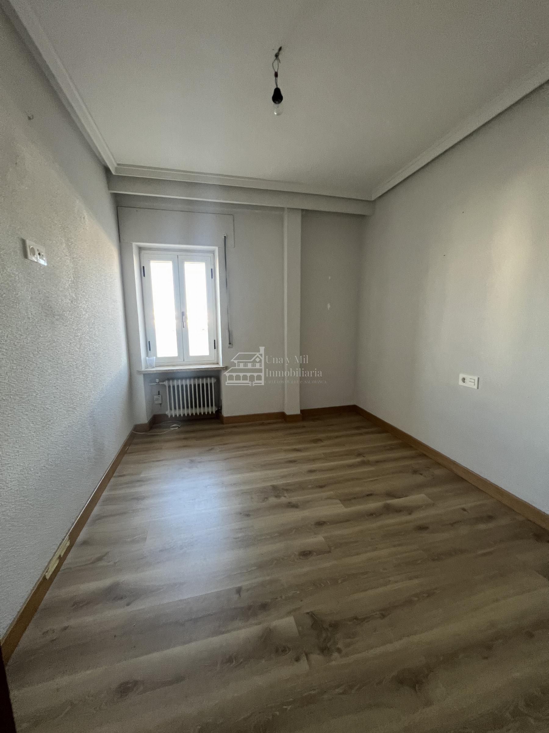 For sale of penthouse in Salamanca